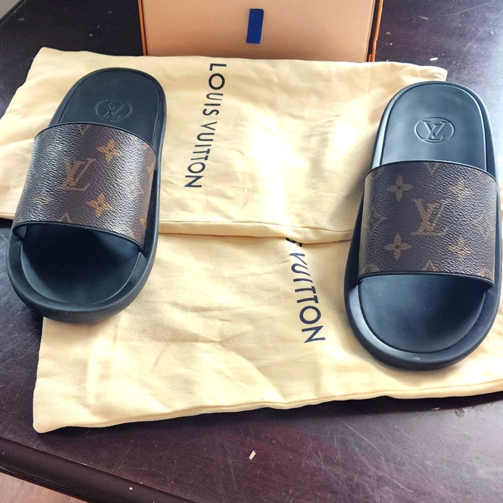 Louis Vuitton Black Shoe Soles